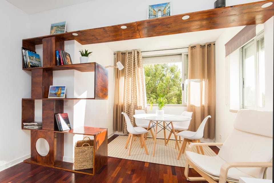 Dining area, Garden view