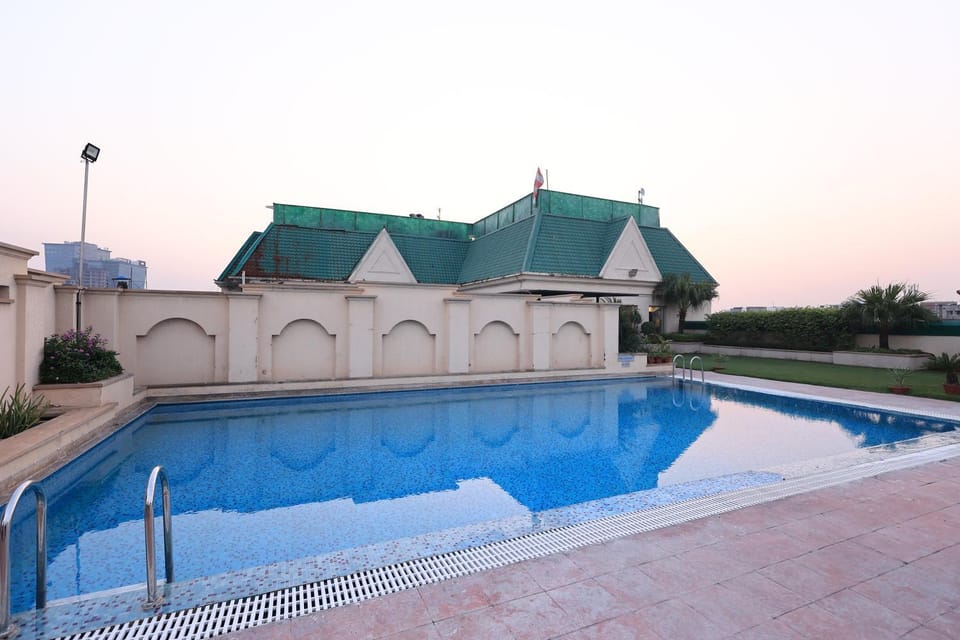 Savoy Suites Noida Hotel in Noida