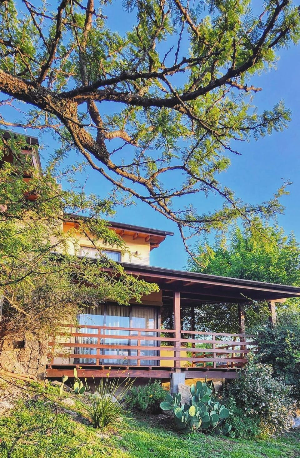 Property building, Natural landscape, Garden, Garden view