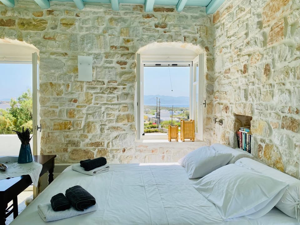Bed, View (from property/room)