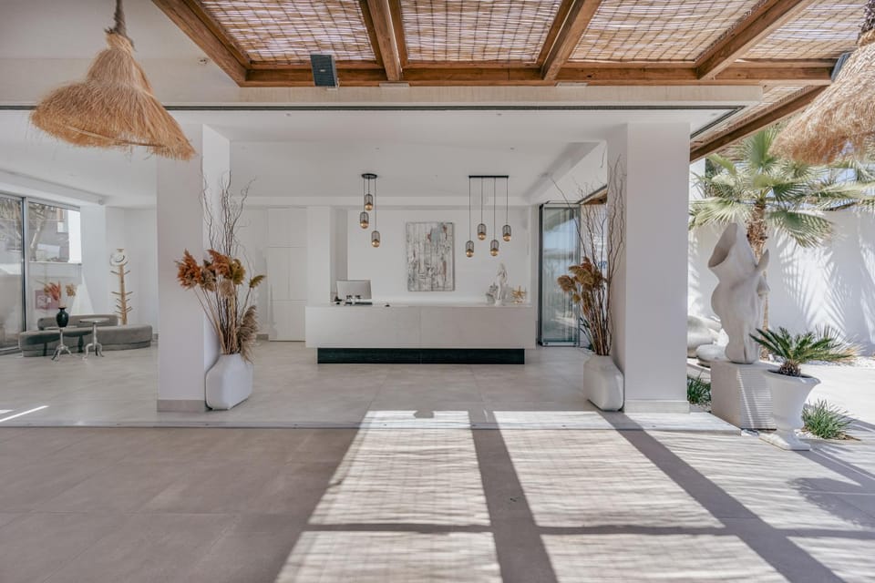 Property building, Lobby or reception