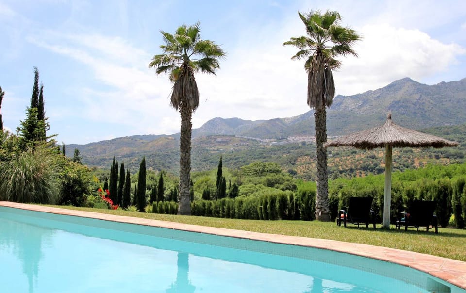 Day, Natural landscape, Garden, Garden view, Mountain view, Pool view, Swimming pool, sunbed