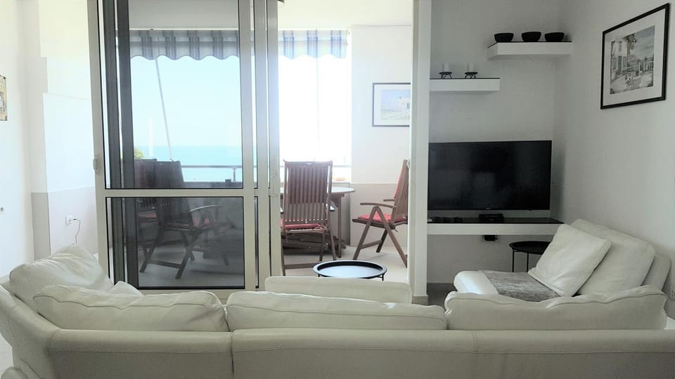 TV and multimedia, Balcony/Terrace, Balcony/Terrace, Living room, Seating area, Sea view, Sea view