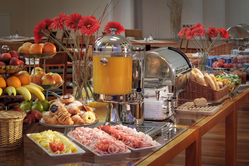 Buffet breakfast
