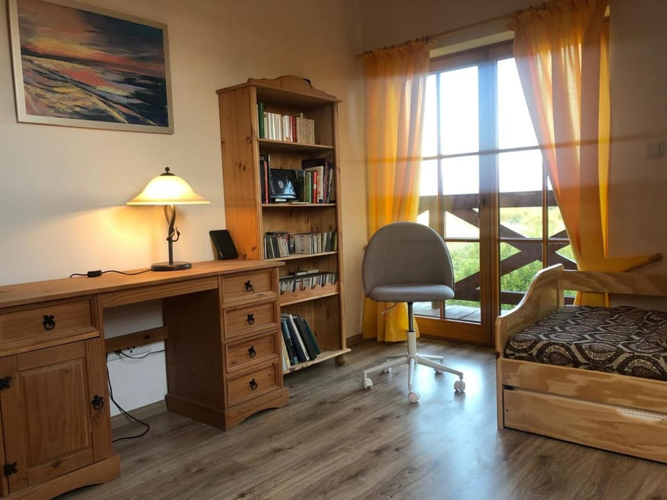 Library, Seating area, Bedroom