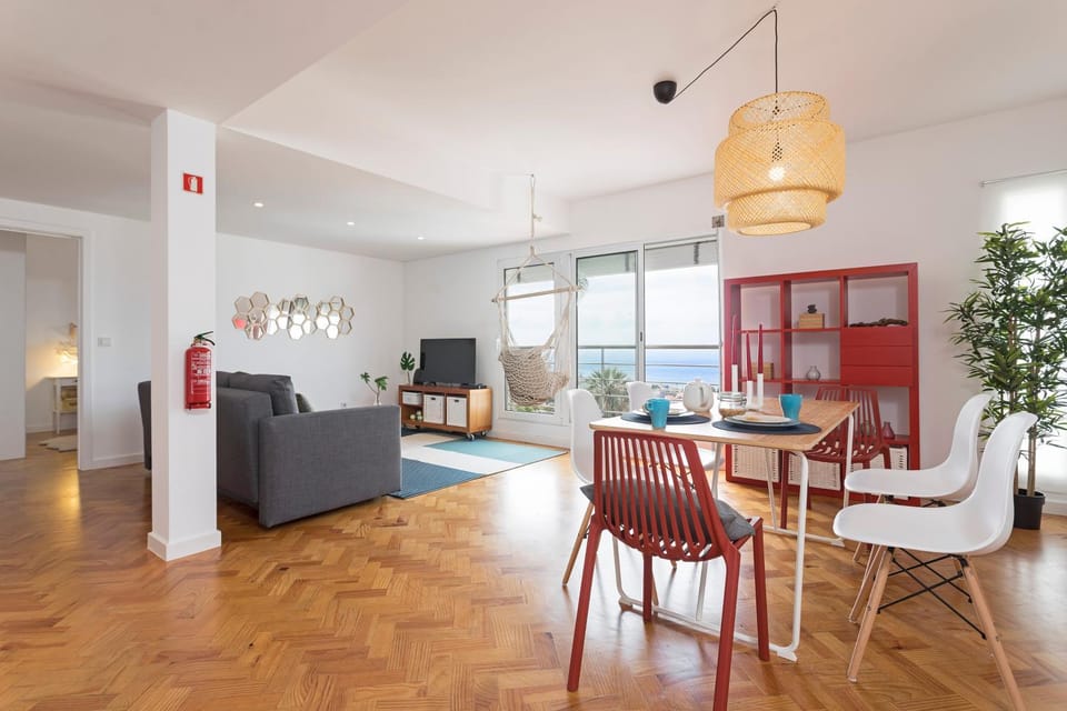 TV and multimedia, Balcony/Terrace, Living room, Seating area, Dining area, Sea view