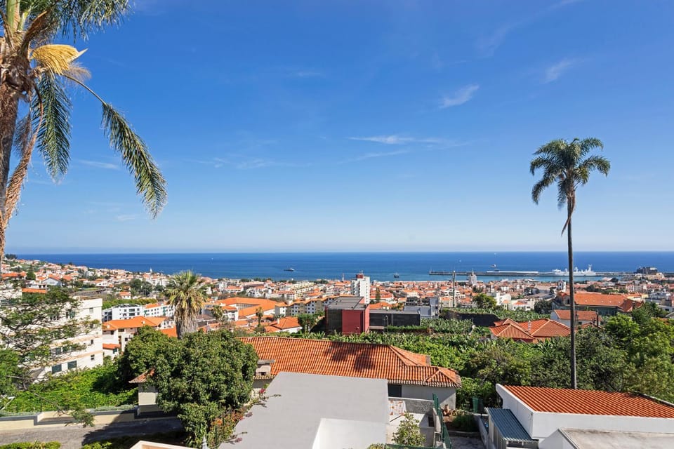 City view, Landmark view, Sea view