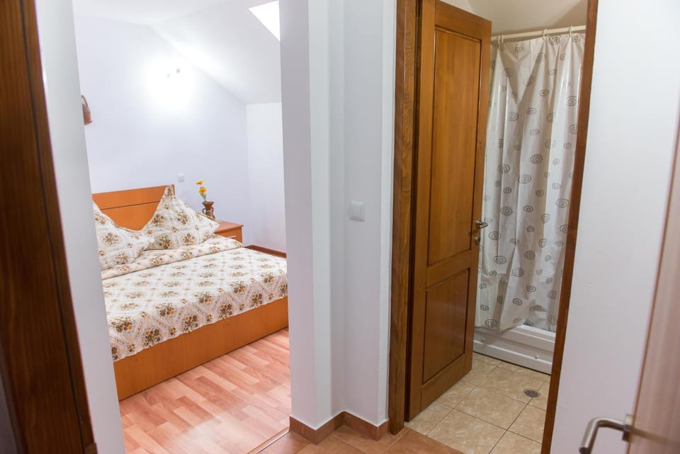 Casa Andreea Bed and Breakfast in Romania