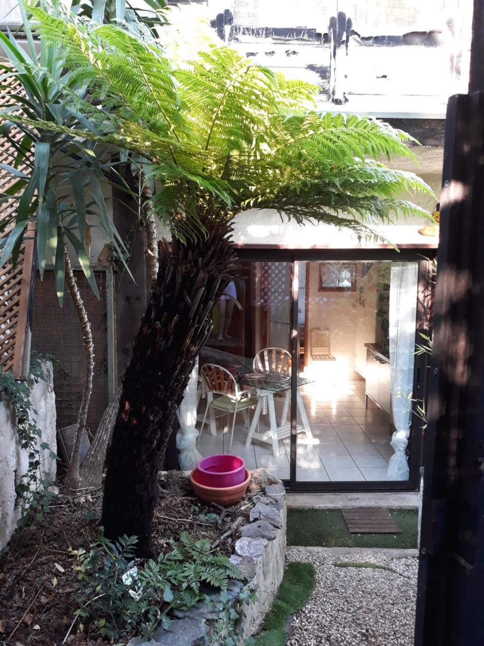 Facade/entrance