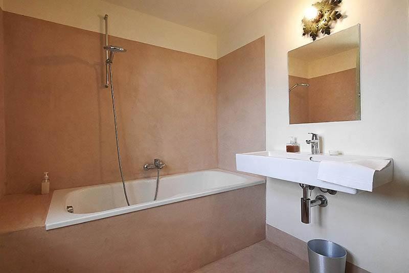Agriturismo Le Tassinaie Bed and Breakfast in Tuscany