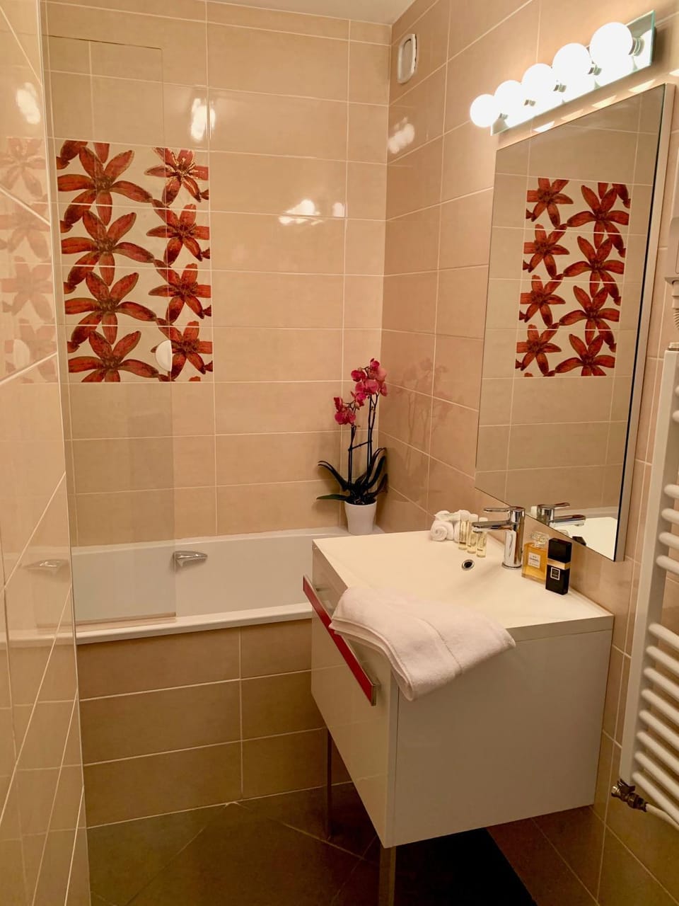 Bathroom, Area and facilities, Bath