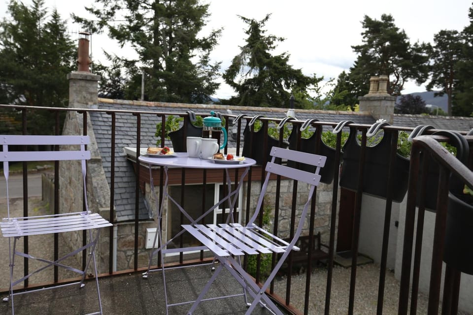 Property building, Balcony/Terrace