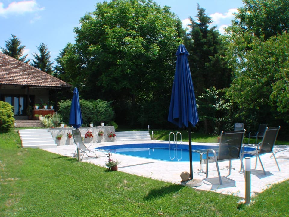 Pool view, Swimming pool