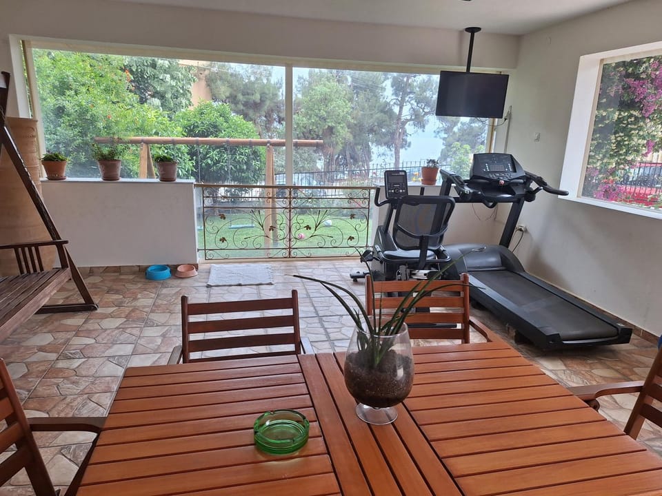 Kouros Studios Apartment in Kavala