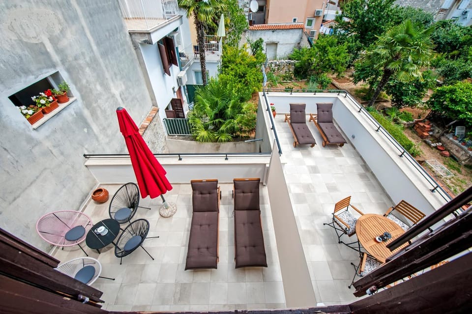 Balcony/Terrace, City view, Garden view
