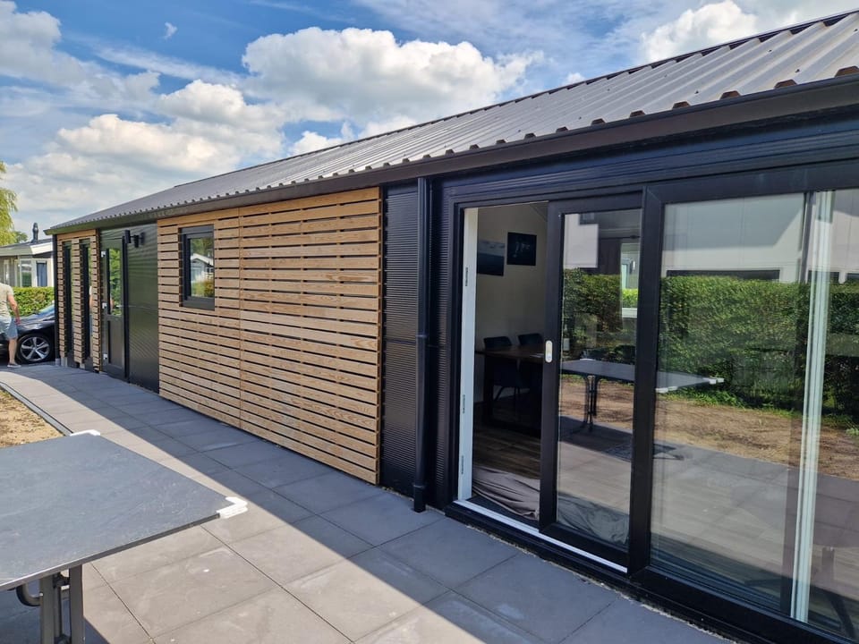 Property building, Balcony/Terrace