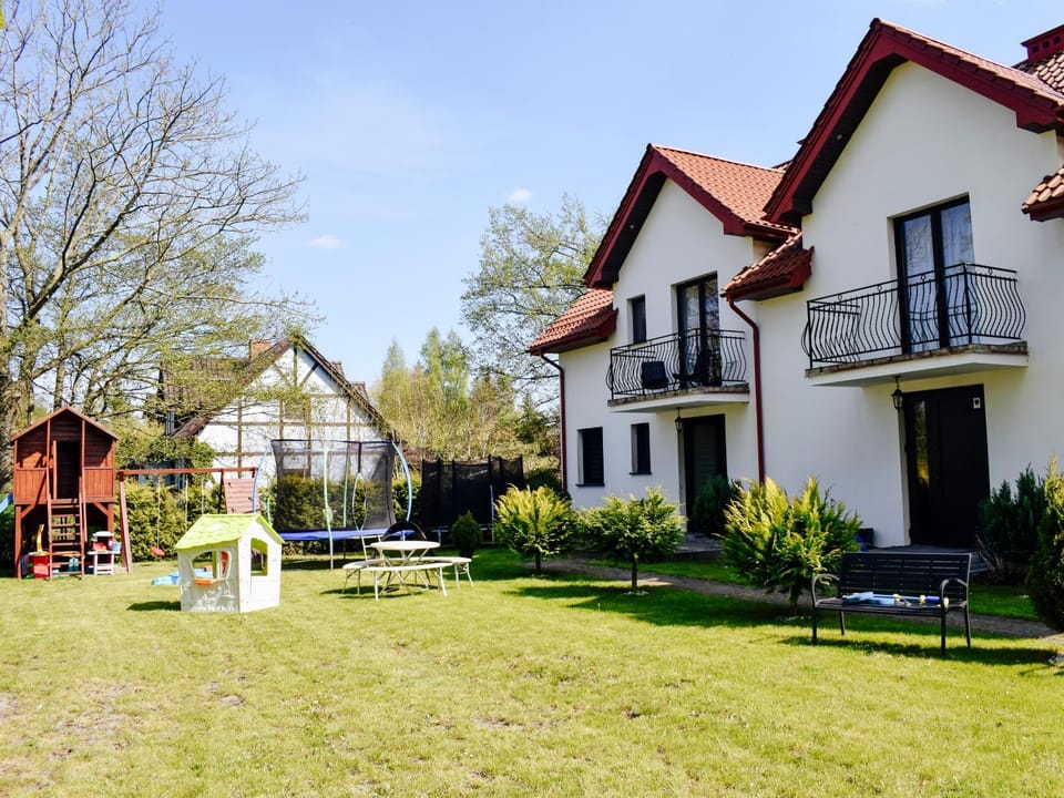 Property building, Activities, Children play ground, Garden, Balcony/Terrace, Other, Decorative detail, On site, Garden view, Entertainment