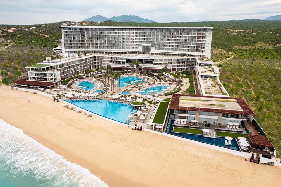 Day, Natural landscape, View (from property/room), Beach, Mountain view, Swimming pool