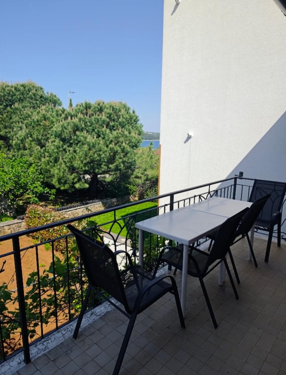 Day, View (from property/room), Balcony/Terrace, Seating area, Dining area