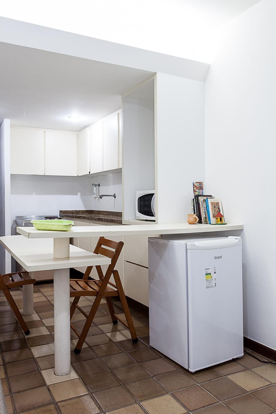Kitchen or kitchenette, Dining area, oven