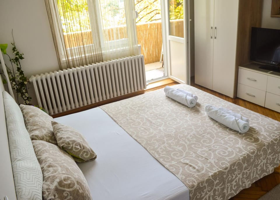 TV and multimedia, Bedroom, bunk bed