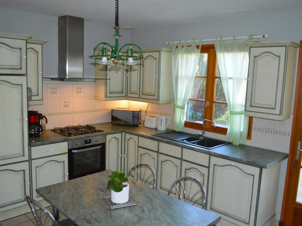 Maison de campagne avec 6 chambres, jardin clos, cheminée, proche de la mer, animaux acceptés - FR-1-376-3 House in Hauts-de-France