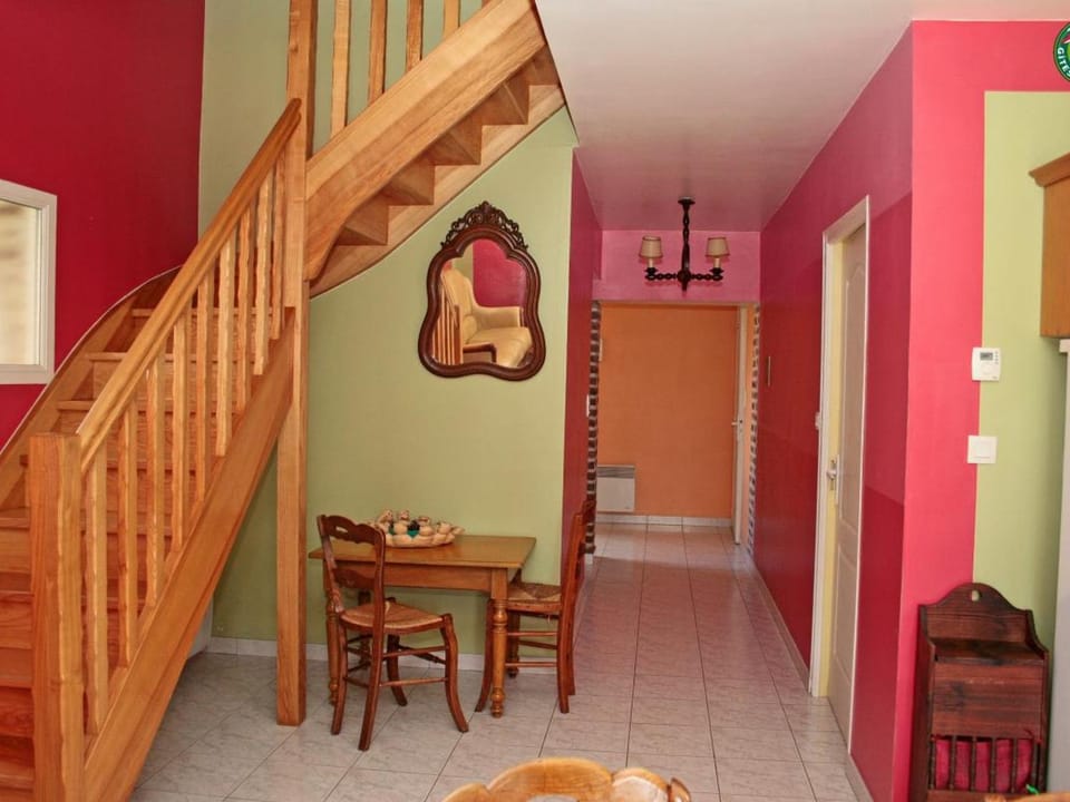 Gîte spacieux à Croisilles, 7 pers, terrasse sud, parking, wifi, proche Arras, parc expo, base nautique - FR-1-376-63 House in Hauts-de-France