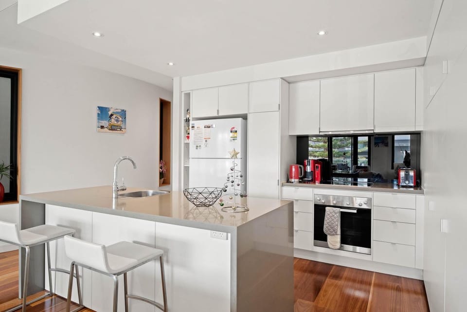 9/4 The Esplanade, Cowes - Cscape Apartment in Cowes