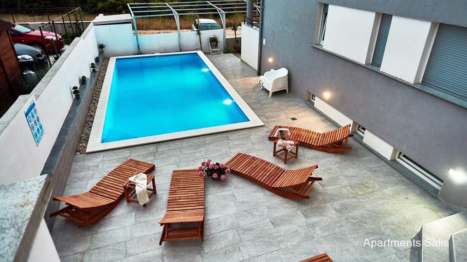 Pool view, Swimming pool