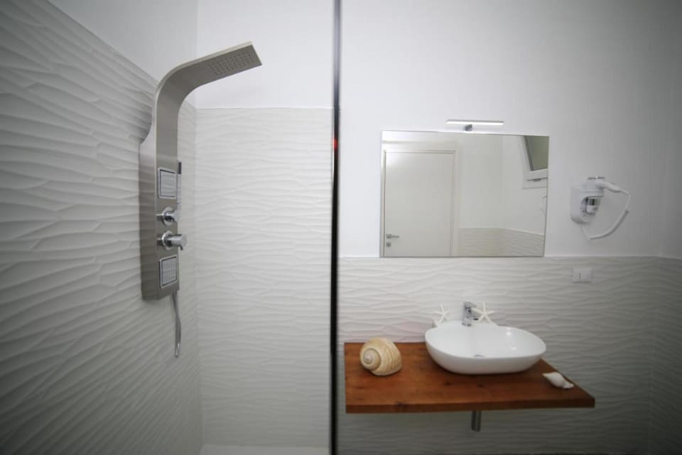 White Aurora rooms House in Porto Cesareo