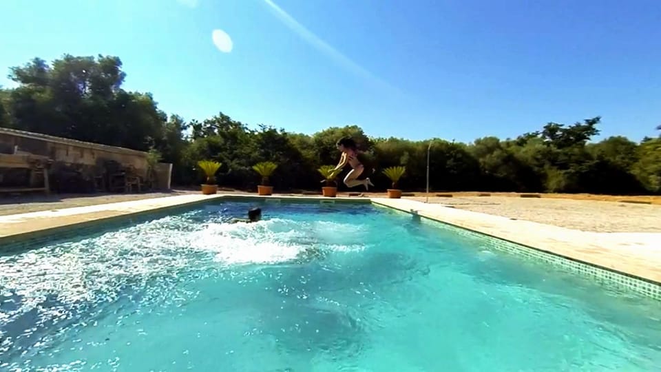 Swimming pool