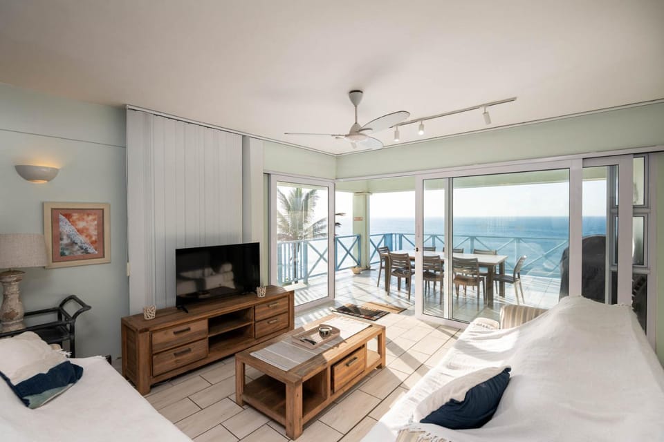 Living room, Sea view