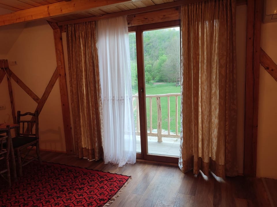 View (from property/room), Balcony/Terrace