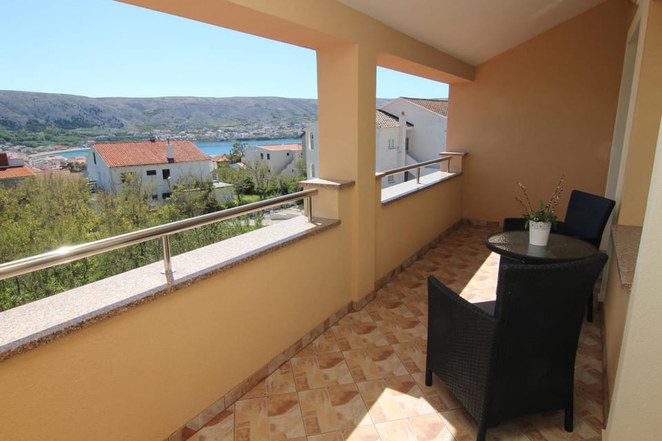 View (from property/room), Balcony/Terrace, Mountain view