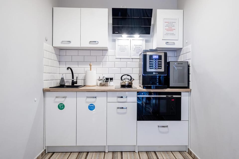 Coffee/tea facilities, Kitchen or kitchenette, Kitchen or kitchenette, minibar