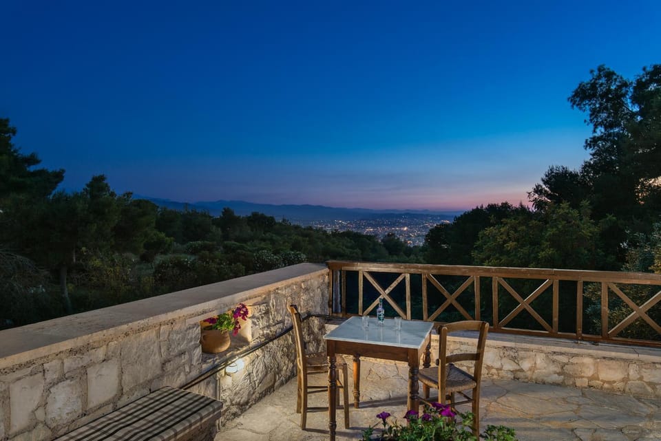 Balcony/Terrace, City view