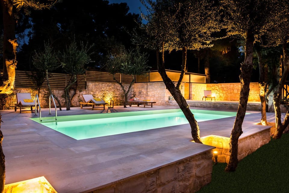 Garden, Swimming pool, Swimming pool