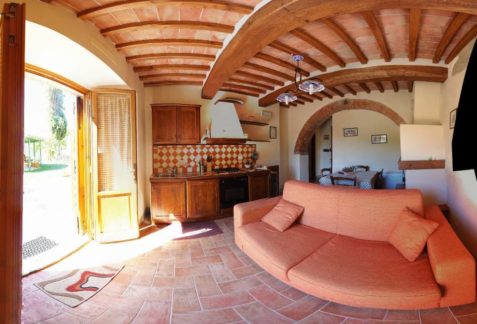 Kitchen or kitchenette, Living room, Seating area, Dining area, Area and facilities