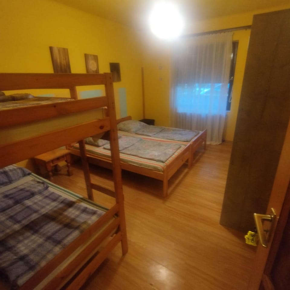 Polski Dom Wczasowy nad Balatonem Bed and Breakfast in Siófok