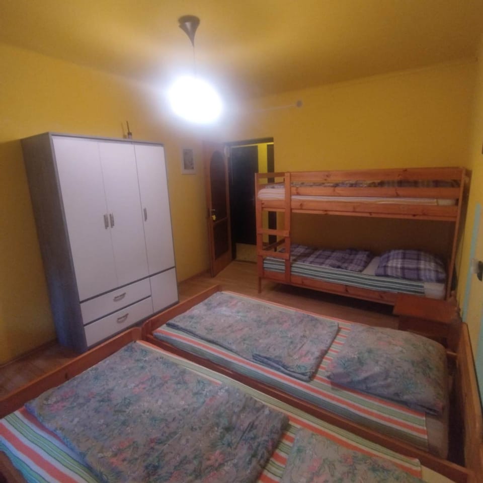 Polski Dom Wczasowy nad Balatonem Bed and Breakfast in Siófok
