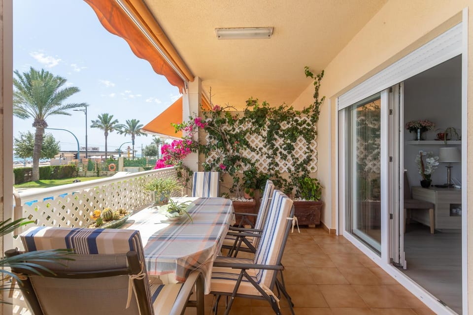 Apartamento Columbretes Apartment in Alicante