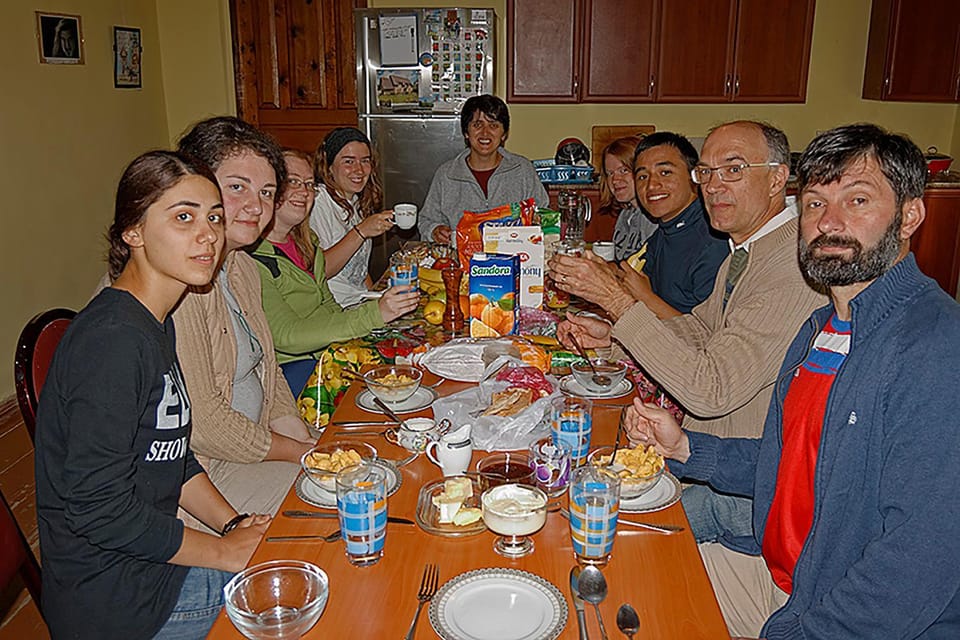 Restaurant/places to eat, Kitchen or kitchenette, On site, Breakfast, Non alcoholic drinks, group of guests