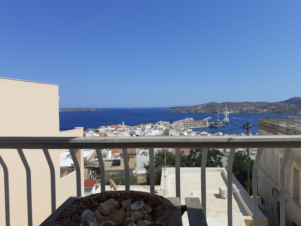 Plakes Luxury Apartments Apartment in Decentralized Administration of the Aegean