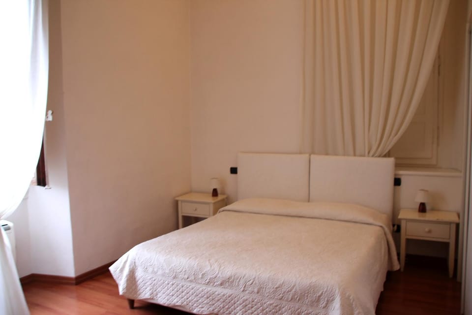 Day, Photo of the whole room