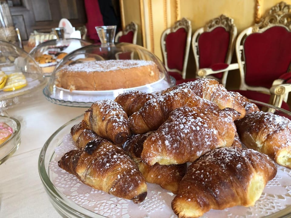 Buffet breakfast