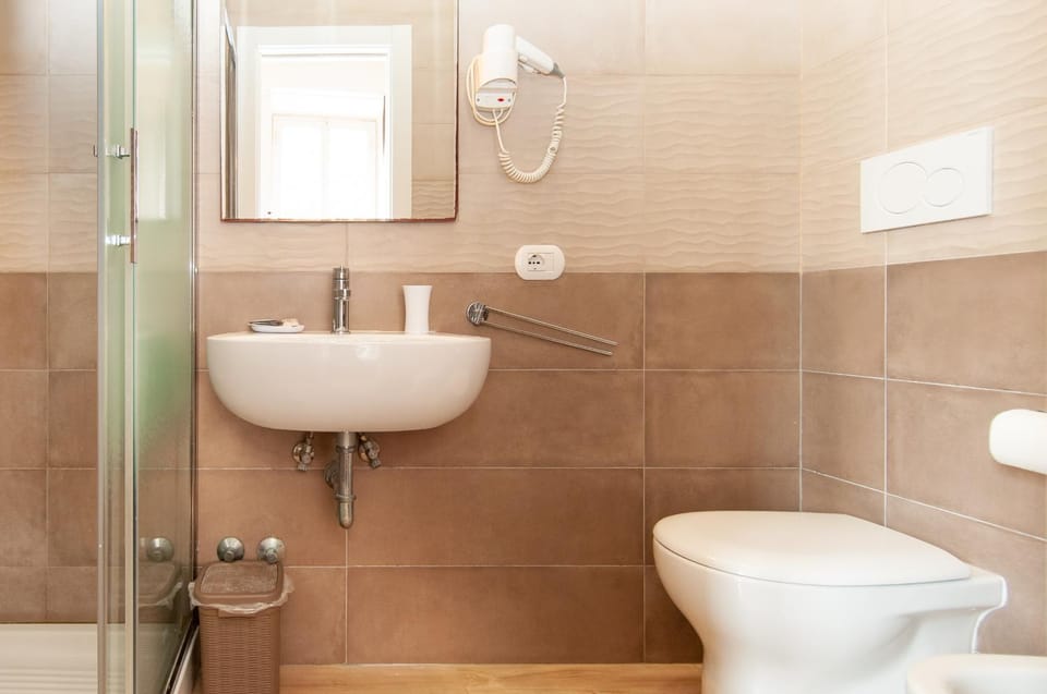 Shower, Toilet, Bathroom, bidet