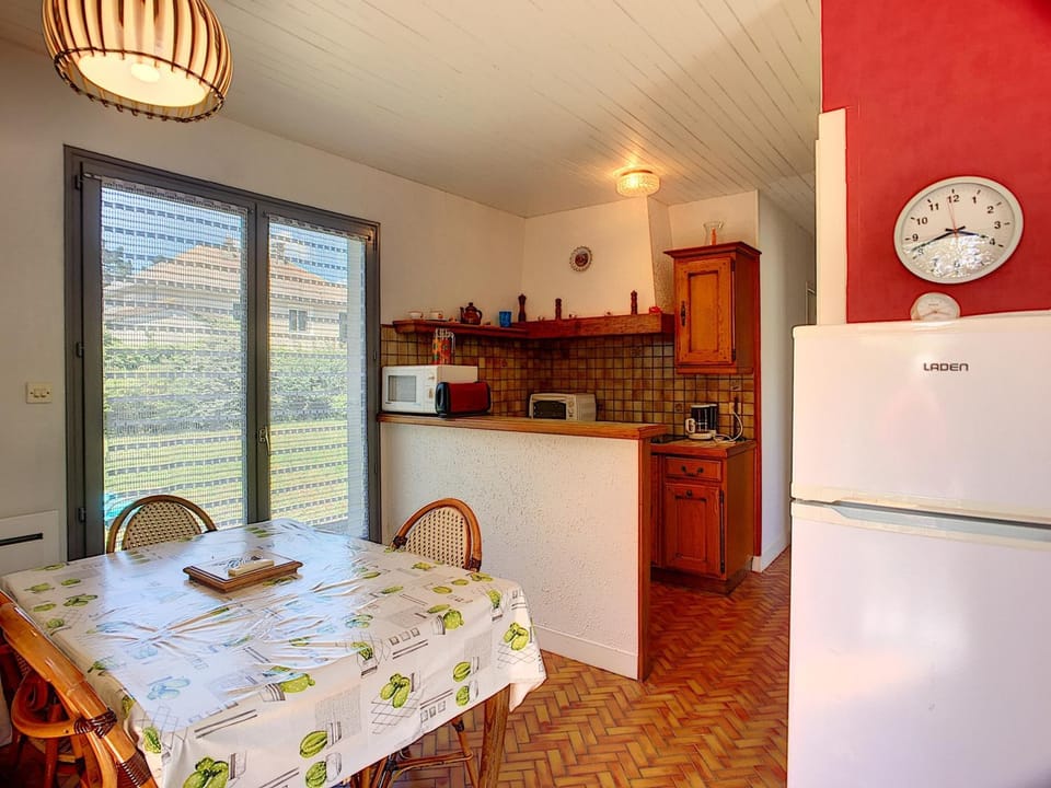 Maison de plain-pied avec jardin, à 200m de la plage et 400m des commerces - FR-1-361-58 House in Jullouville