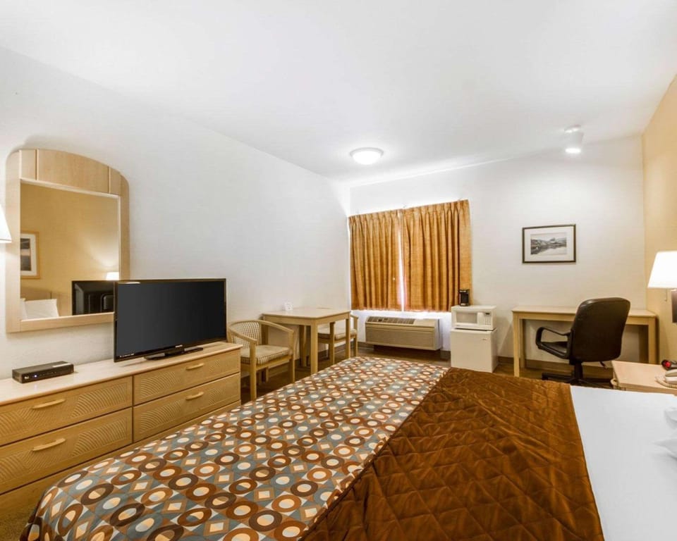 Photo of the whole room, On site