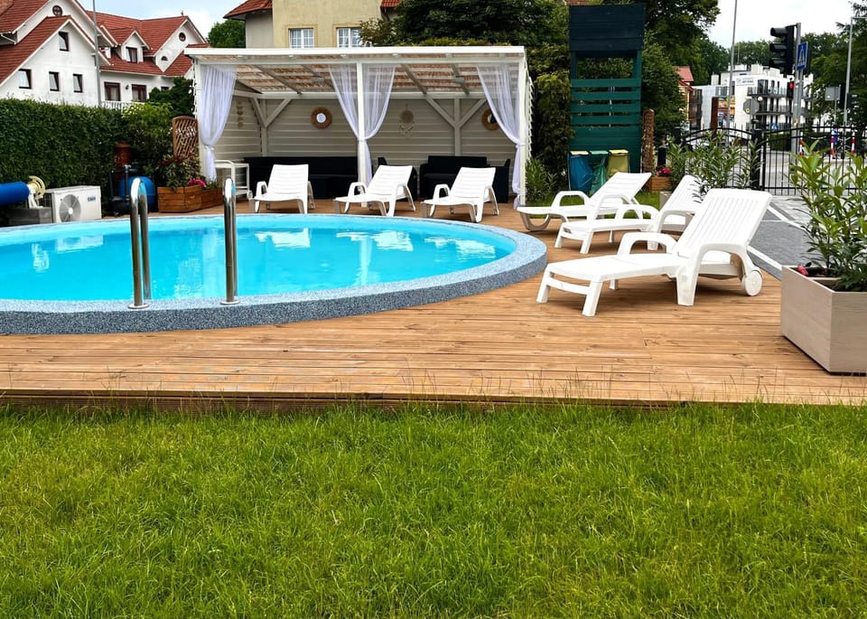 Garden, Garden view, Pool view, sunbed