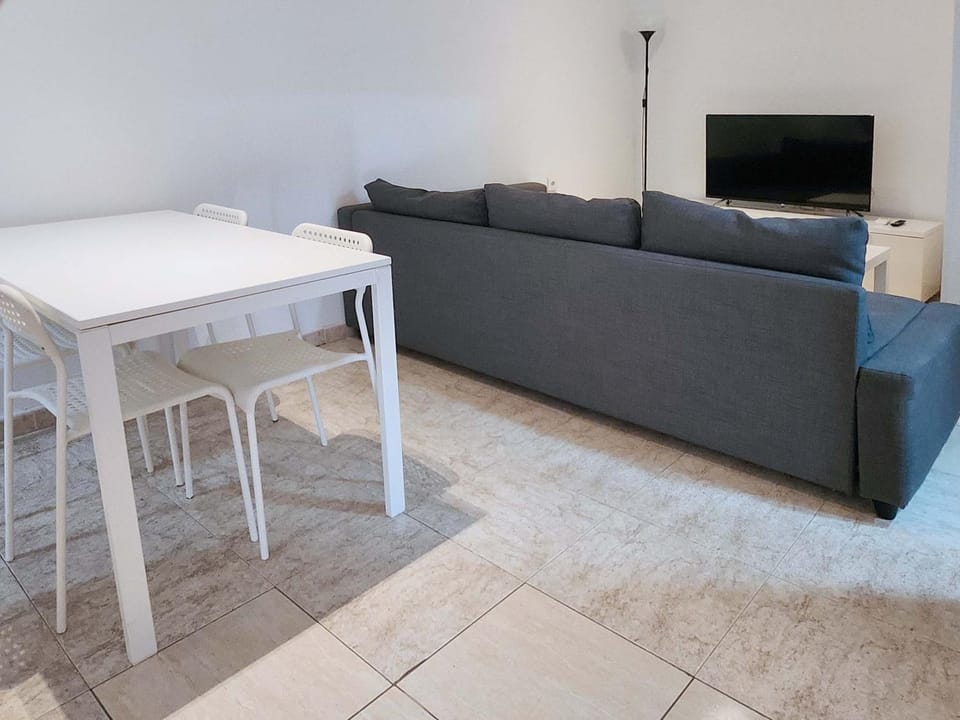 TV and multimedia, Living room, Dining area